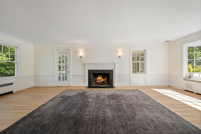 Building Photo - 55 Loughlin Ave