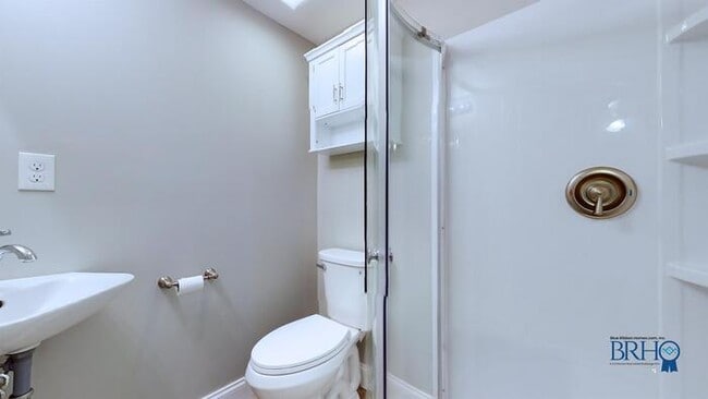 Building Photo - 1311 W Baxter Ave