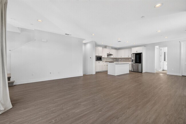 Building Photo - 1441 Julia Ln