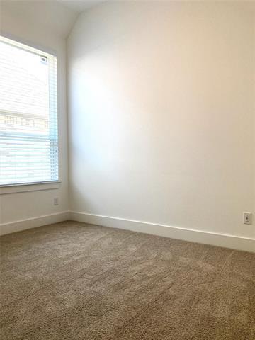 Building Photo - 1704 Hydrangea Ln