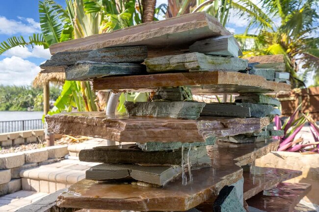 Building Photo - 19720 NE 26th Ave