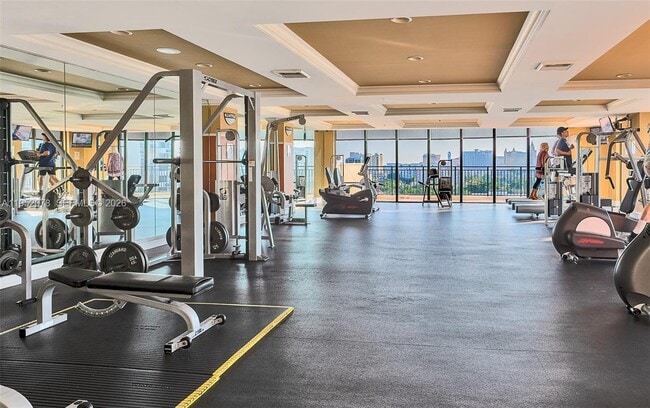 Building Photo - 888 Douglas Rd