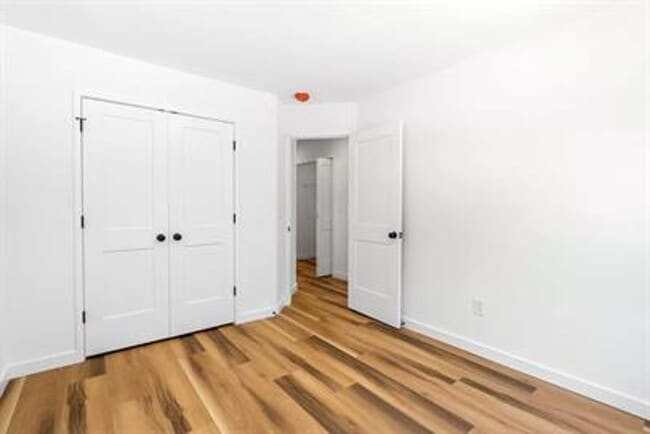 Building Photo - 3/2.5 Townhome Centrally Located in Greenv...