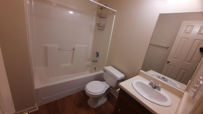 Building Photo - Pine Woods Apartments - West Blocton, AL