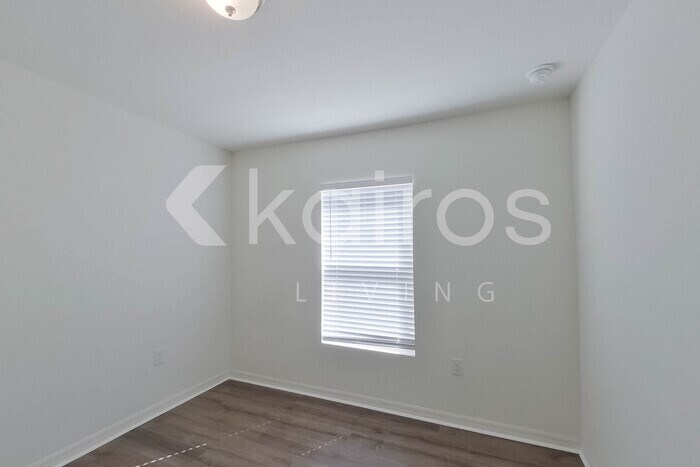 Building Photo - 262 Grenada St NW