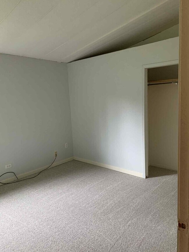 Building Photo - 9415 Partridge Rd