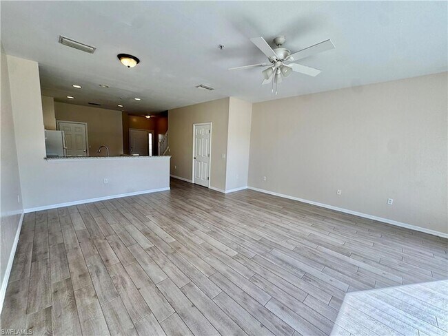 Building Photo - 912 Hampton Cir