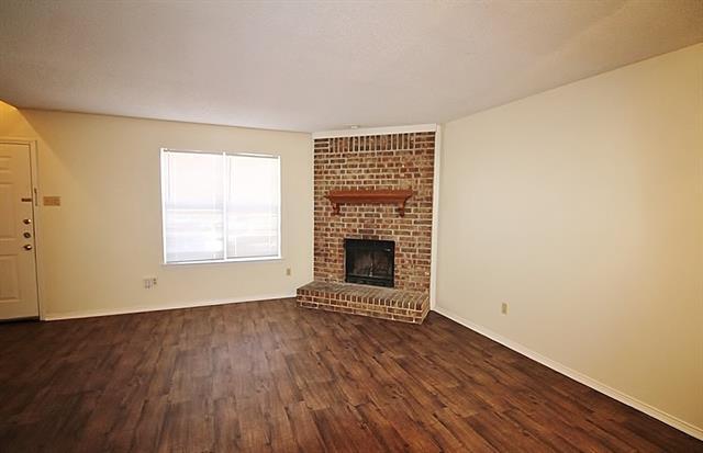 Building Photo - 122 Country Bend