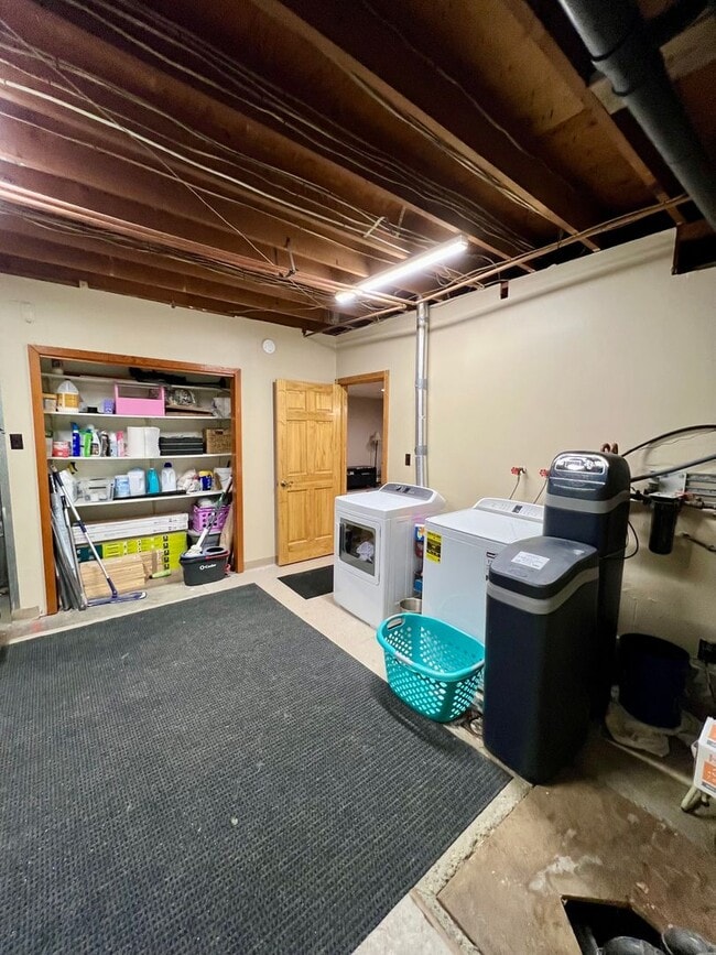 Building Photo - Charming 3-Bedroom Home in North Pole, AK ...