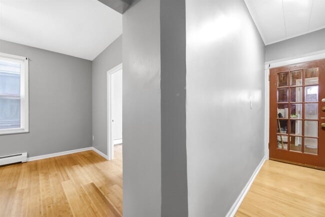 Building Photo - 230 Princeton Ave