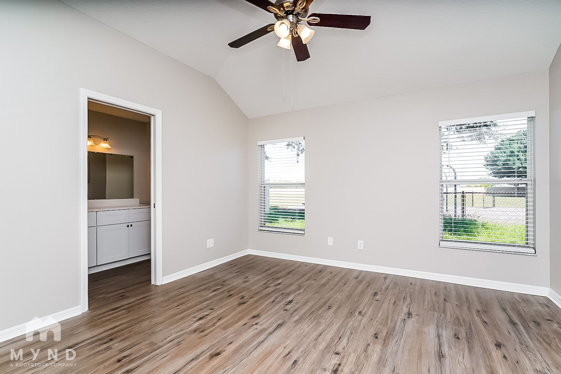 Building Photo - 8721 Persea Ct