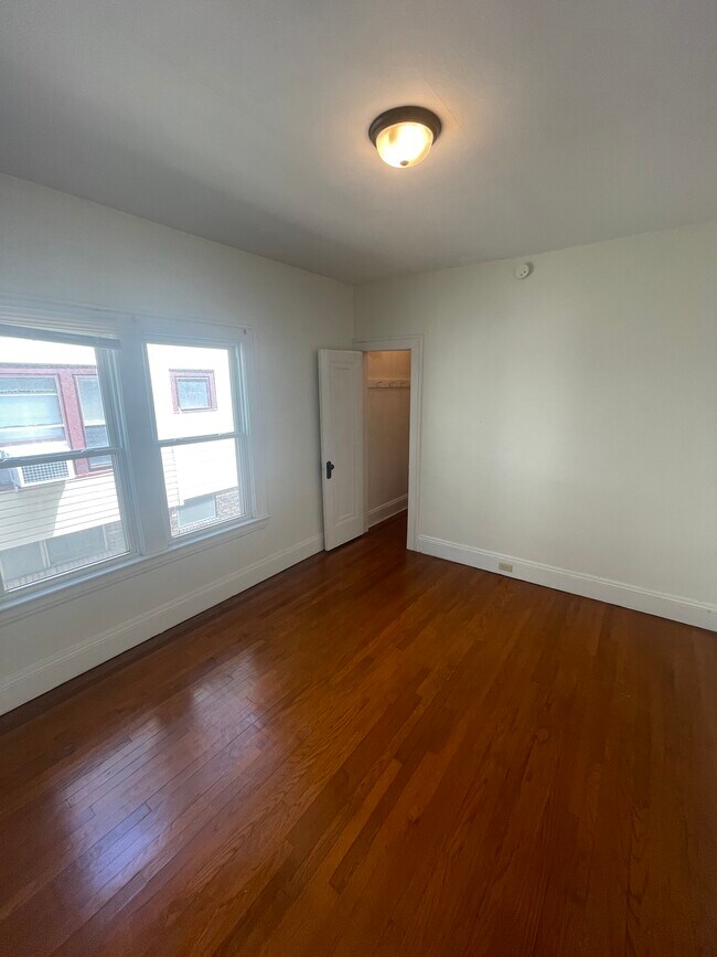 Building Photo - 2172 Bunts Road