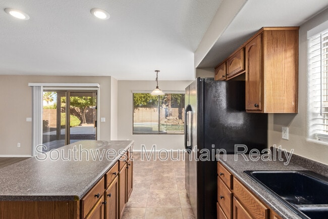 Building Photo - 42538 Sparks Ct