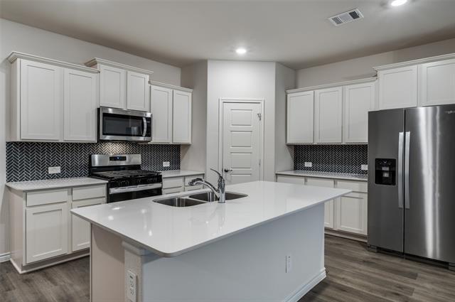 Building Photo - 9813 Autumn Leaves Ln