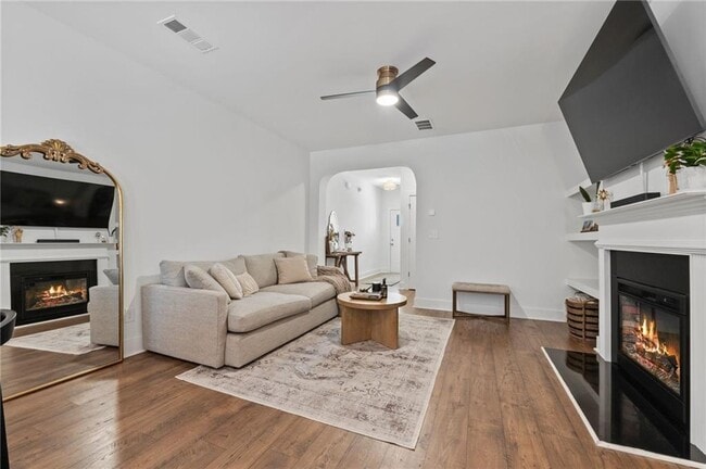 Building Photo - 6336 Scudders Dr