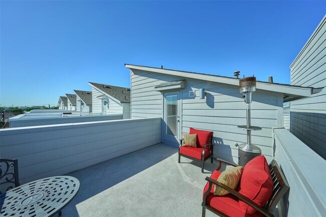 Building Photo - 1715 Eado Point Ln