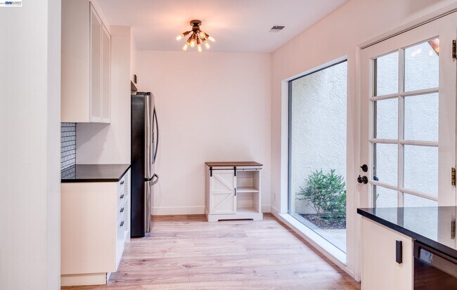 Building Photo - 535 Churchill Downs Ct