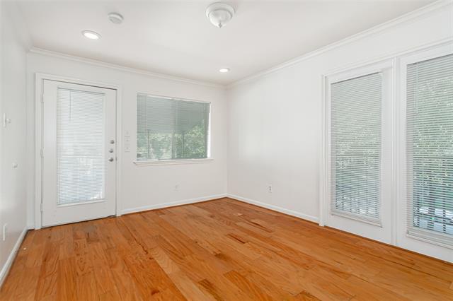 Building Photo - 4931 Junius St