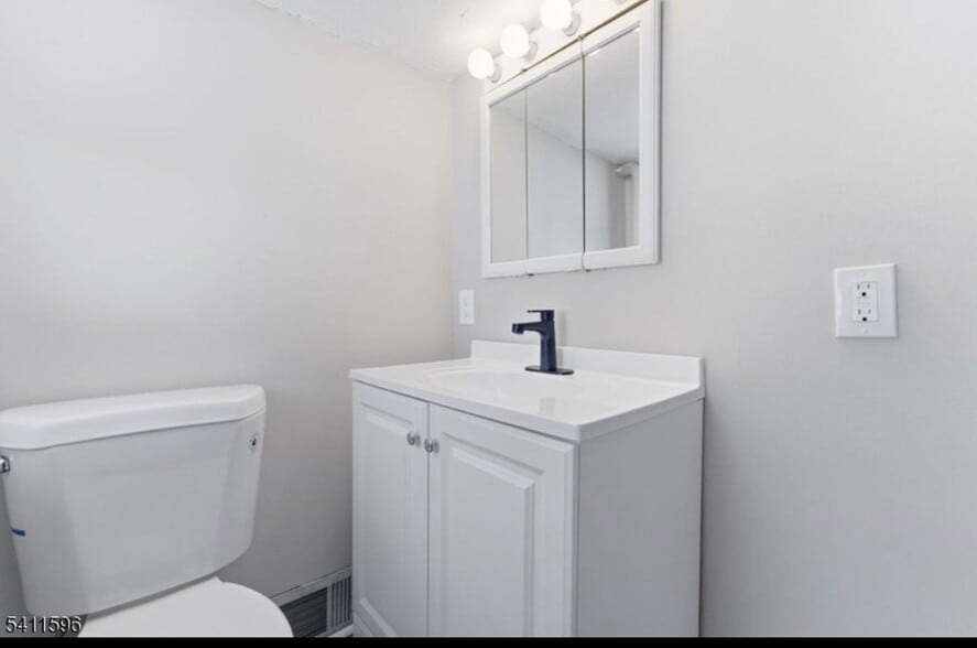 Building Photo - 177 County Road 519