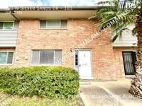 Building Photo - 103 W Silver Sands Dr