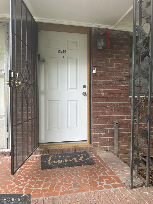 Building Photo - 2312 Dauphine St