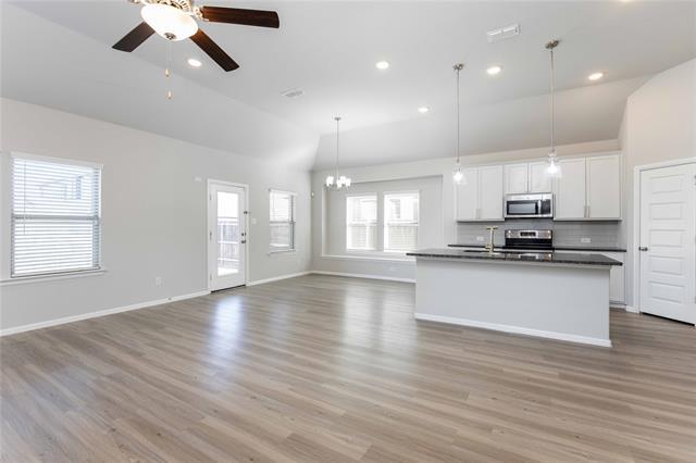 Building Photo - 219 Crescent Ave