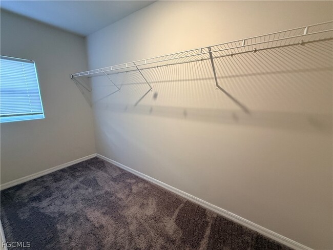 Building Photo - 324 NW 3rd Ln