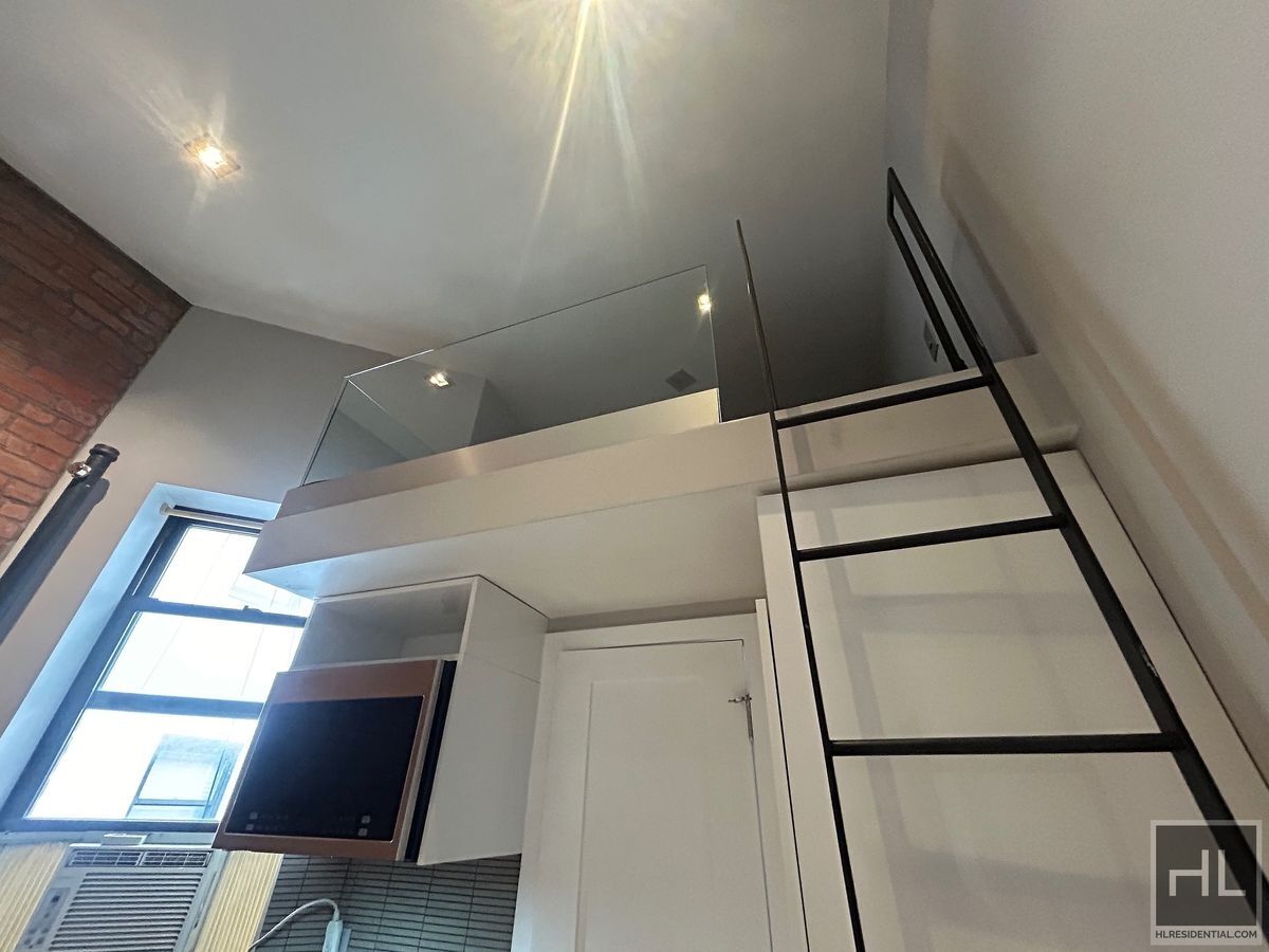 Building Photo - West 51st Street