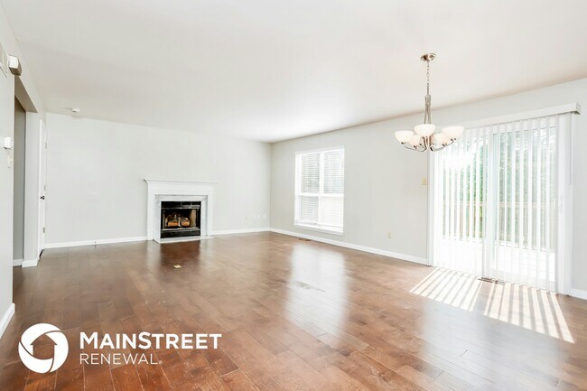 Building Photo - 16028 Sandalwood Creek Dr
