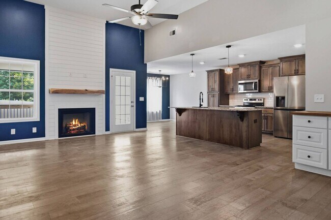 Building Photo - 732 Jodine Ann Dr