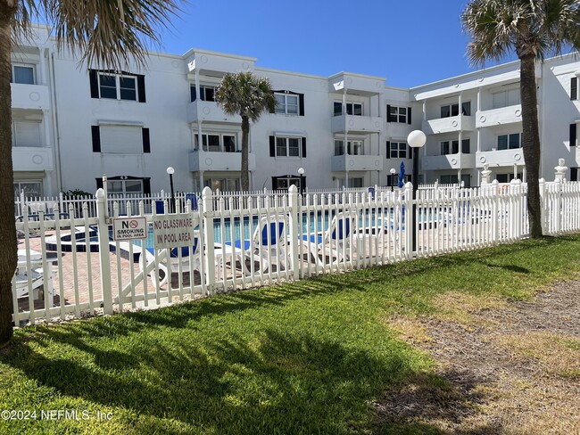 Building Photo - 1926 Ocean Shore Blvd