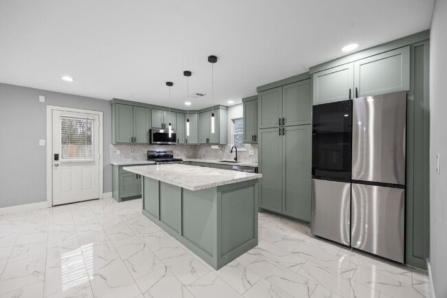 Building Photo - Updated 4-Bedroom Conroe Rental with Cul-De-Sac Privacy in Hunters Glen