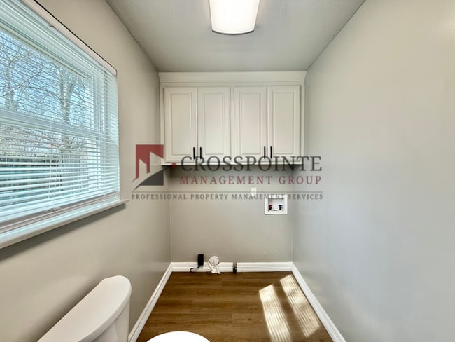 Building Photo - Beautiful 3 Bedroom 1.5 Bathroom House!