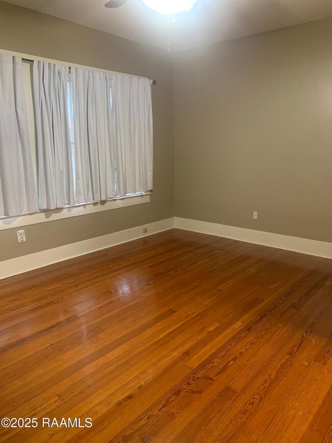 Building Photo - 331 Nottingham Cir
