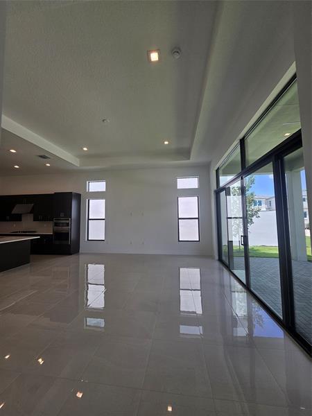 Building Photo - 9421 Tulip Leaf Ct