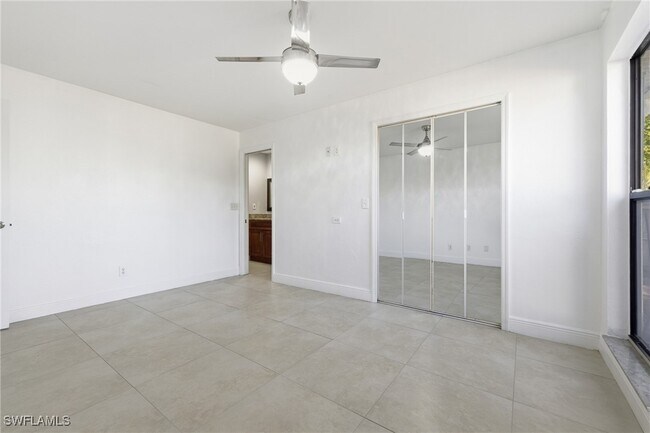 Building Photo - 18554 Zinnia Rd