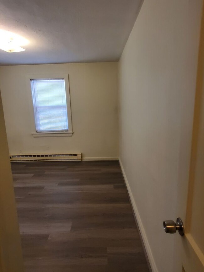 Building Photo - REV5214#A-EA