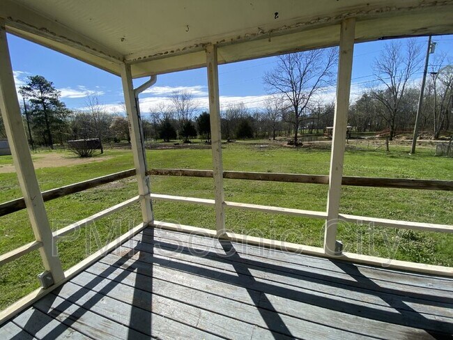 Building Photo - 168 Reynolds Dr
