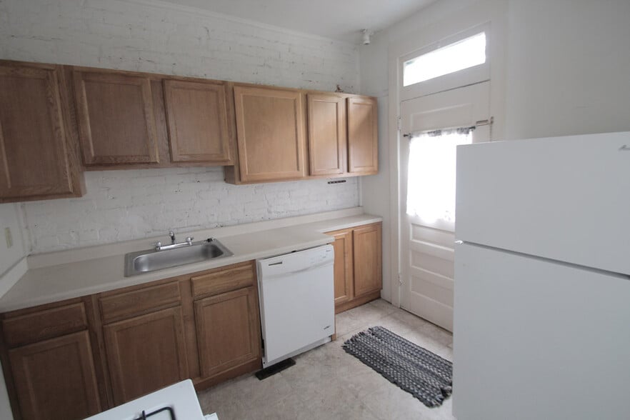 Building Photo - 126 S Trenton Ave