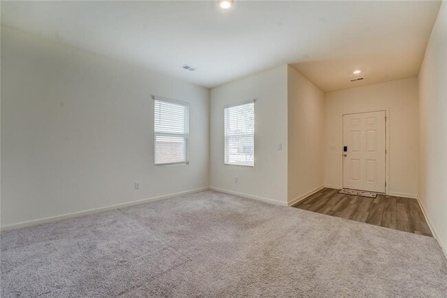 Building Photo - 7061 Rochford Dr