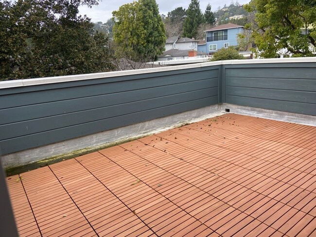 Building Photo - 3 Bed/2Bath Ready to Move In