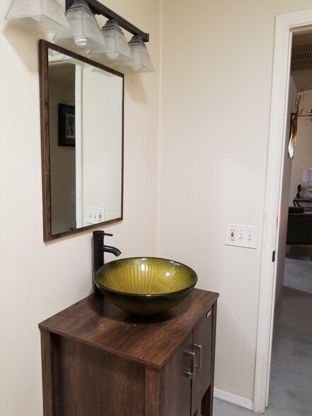 Building Photo - 16445 N 29th Dr