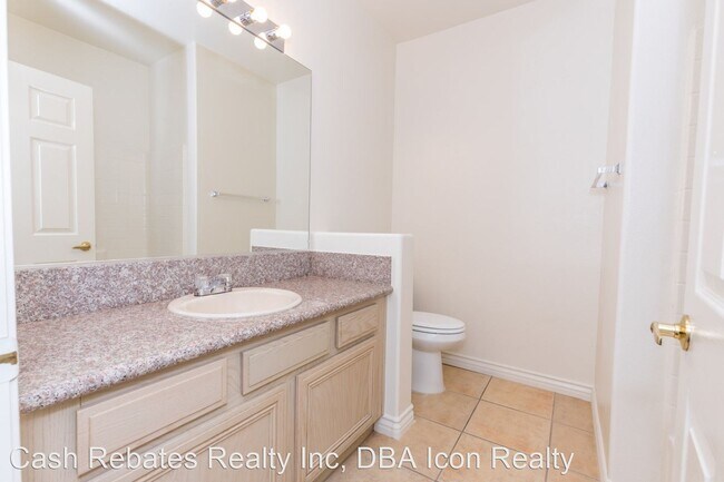 Building Photo - 2 br, 2 bath House - 7185 S Durango Dr #205