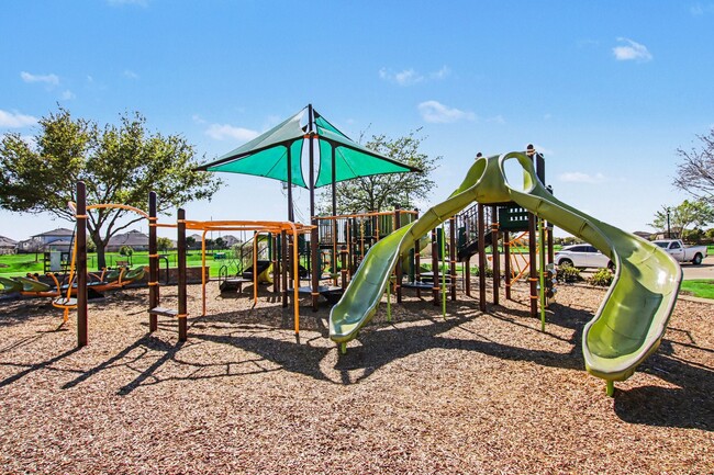 Building Photo - 28514 Eli Eagle St