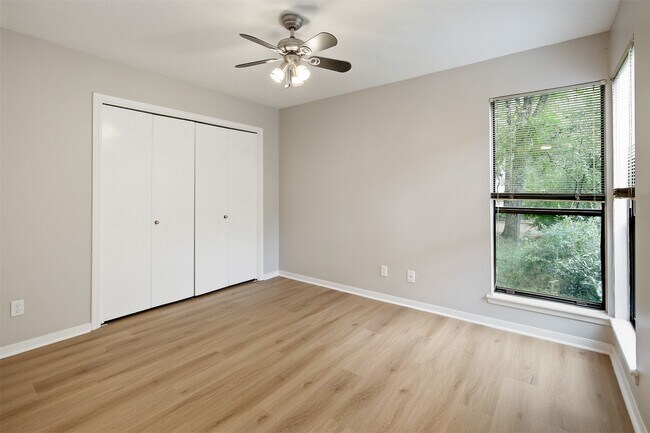 Building Photo - 36 N Autumnwood Way