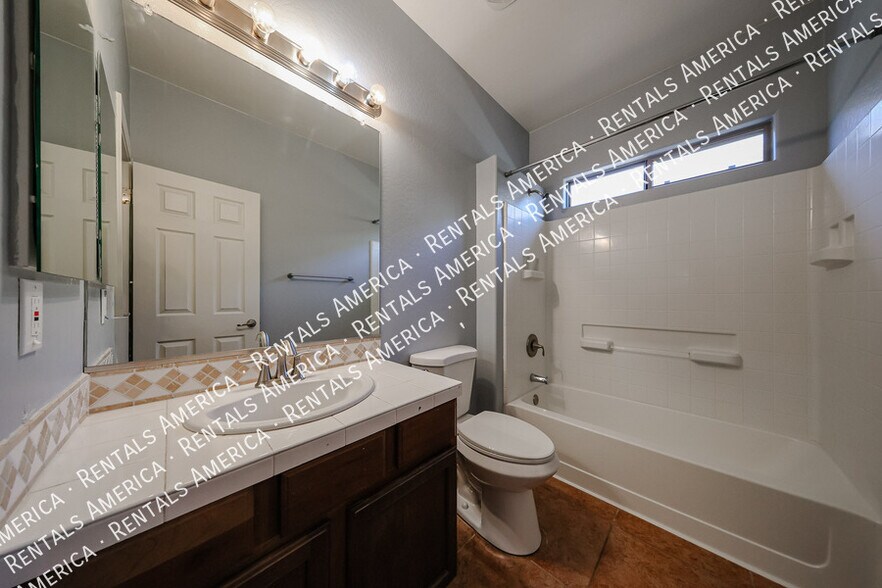 Building Photo - 18166 N Jameson Dr