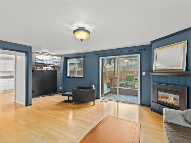 Building Photo - 24201 Firdale Ave