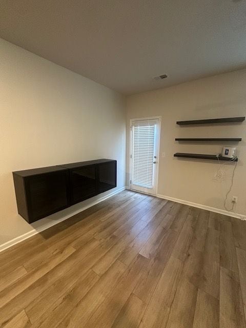 Building Photo - 3574 Saratoga Cir