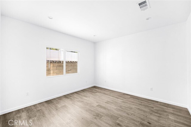 Building Photo - 7044 White Oak Ave