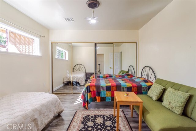 Building Photo - 19026 Keswick St